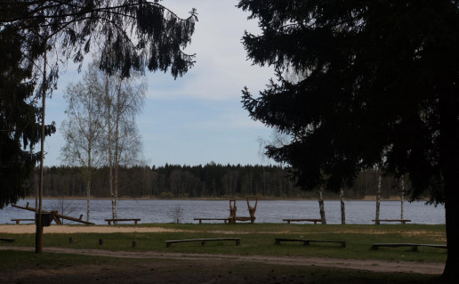 31_Gauštvinio ežero stovyklavietė. (1).jpg